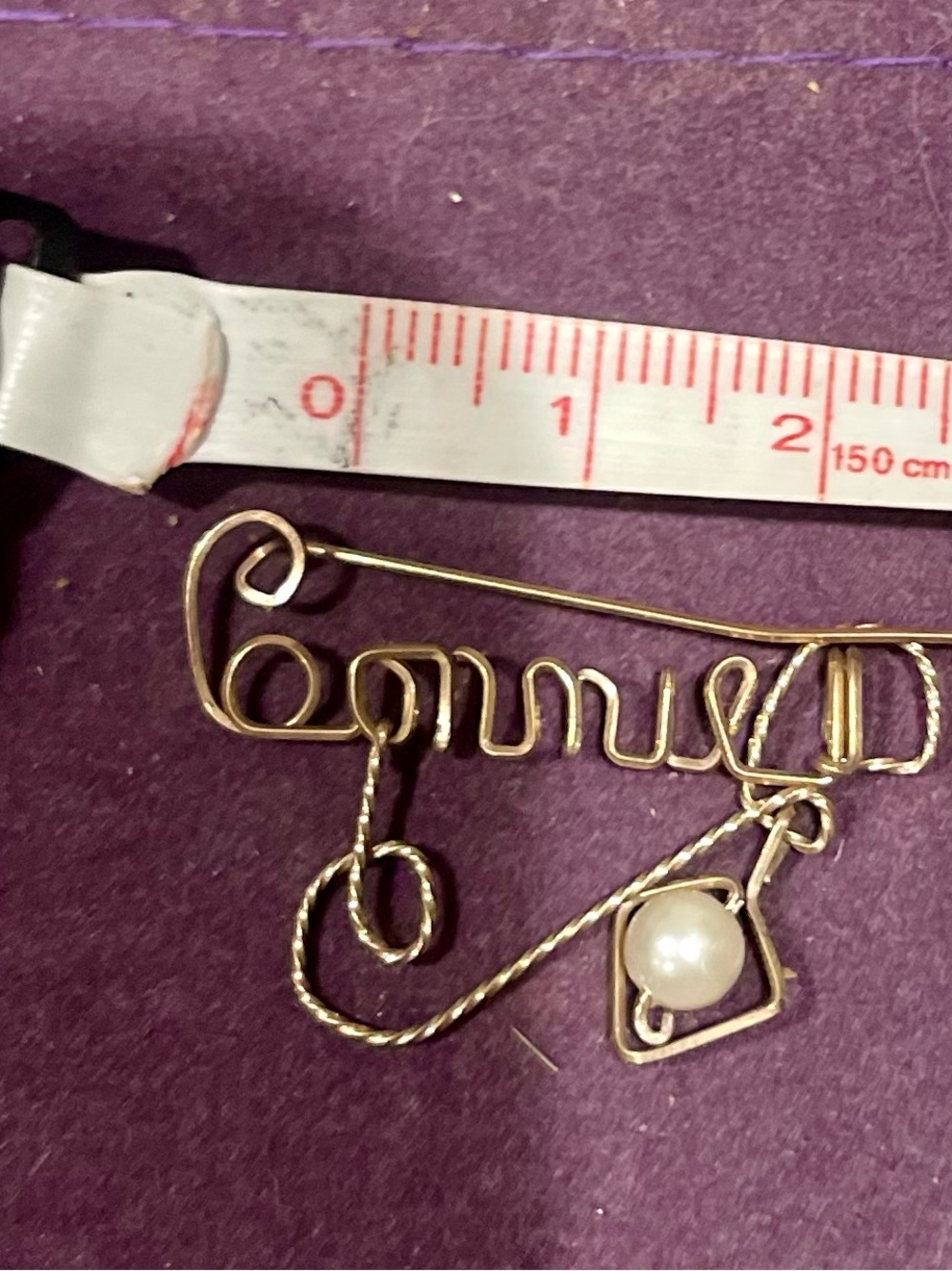 Gold-Tone Wire Name Pin with Pearl Accent